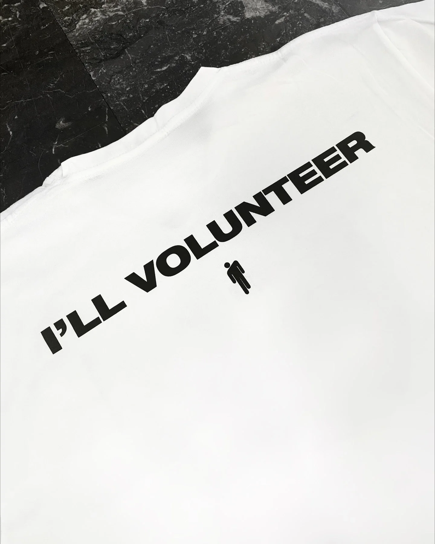 Kaos Billie Hit Me Hard and So - Coffee Tea Or Me ulasan dan harga