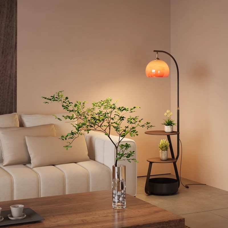 Lampu lantai, meja samping tem - Coffee & Tea Restaurant ulasan dan harga